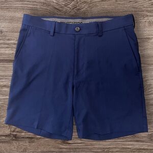 Roundtree & Yorke Men’s 7” Performance Shorts. Size 32.